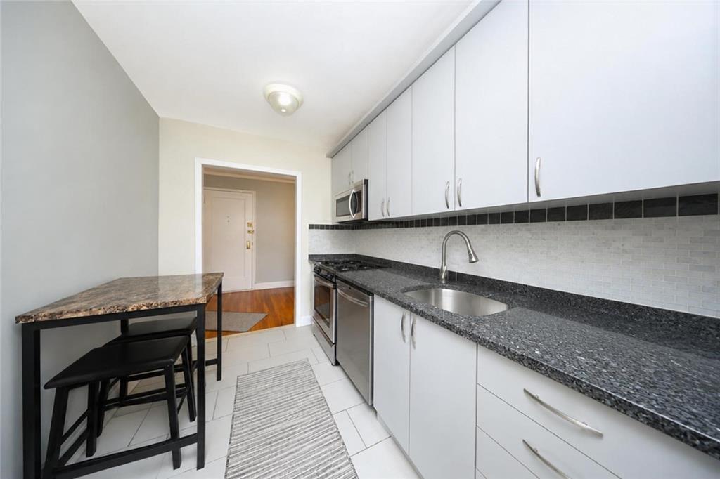 1811 Ocean Parkway Gravesend Brooklyn NY 11223
