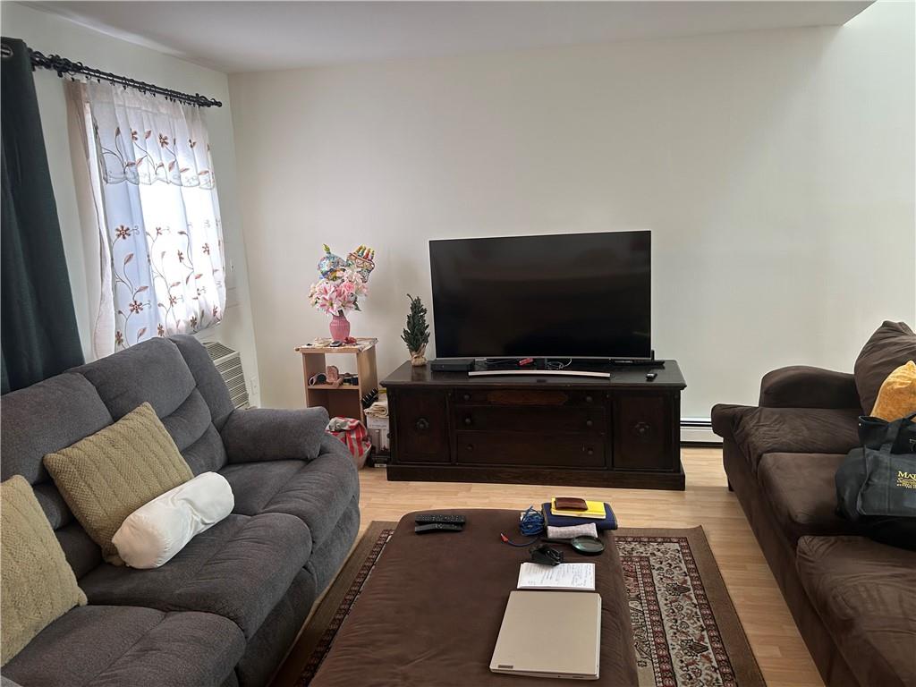 165A LAMPED Loop New Springville Staten Island NY 10314