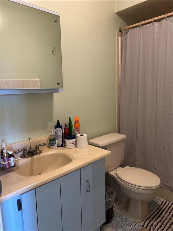 165A LAMPED Loop New Springville Staten Island NY 10314