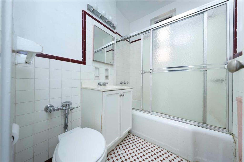 110 Shore Boulevard Manhattan Beach Brooklyn NY 11235