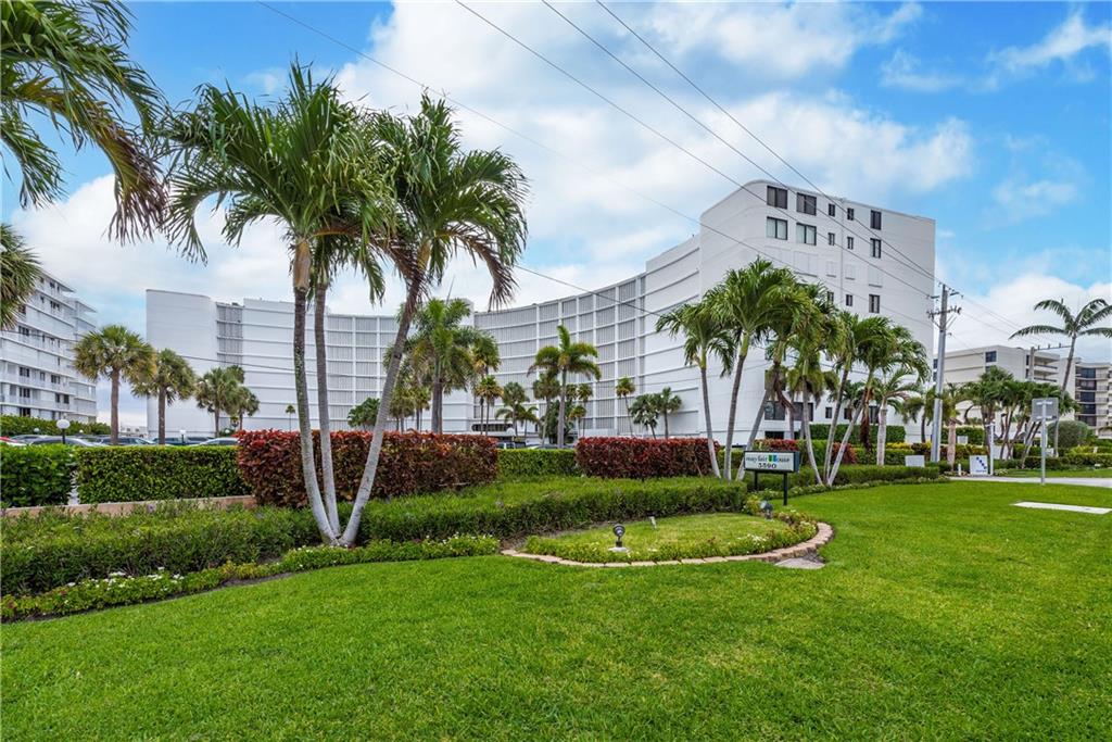 3590 Ocean Boulevard Out of NYC Other XX 33480