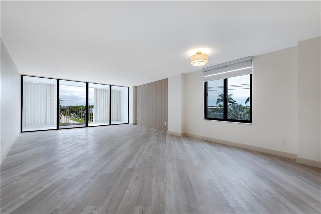 3590 Ocean Boulevard Out of NYC Other XX 33480