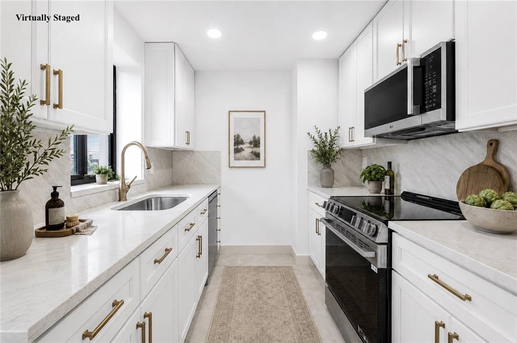 3590 Ocean Boulevard Out of NYC Other XX 33480