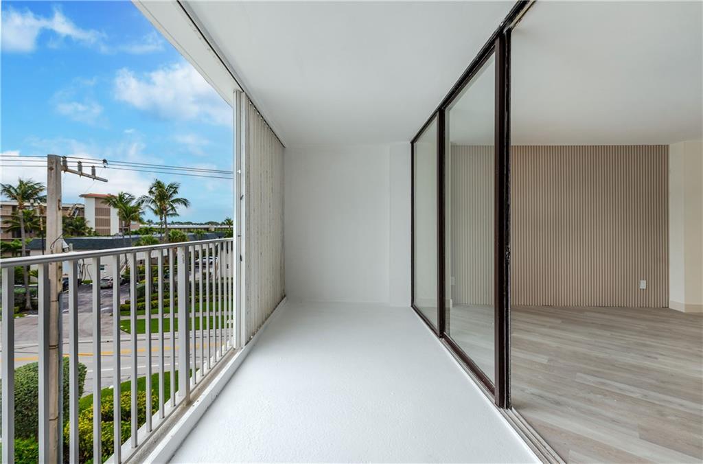 3590 Ocean Boulevard Out of NYC Other XX 33480