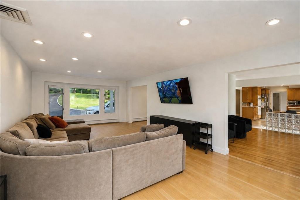 97 Buttonwood Drive Out of NYC Huntington Station NY 11746
