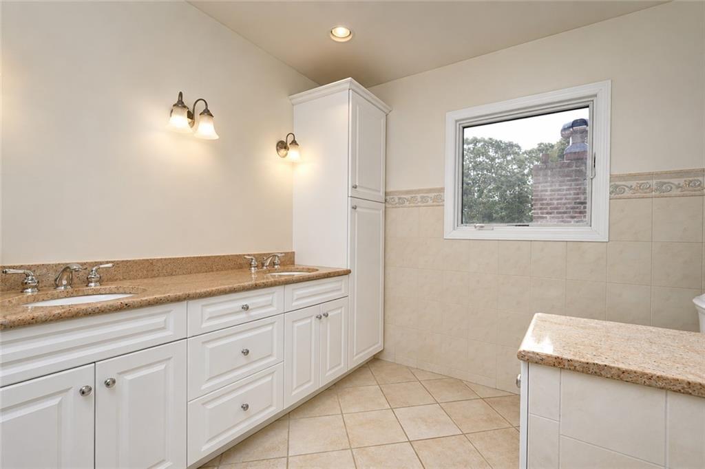 97 Buttonwood Drive Out of NYC Huntington Station NY 11746