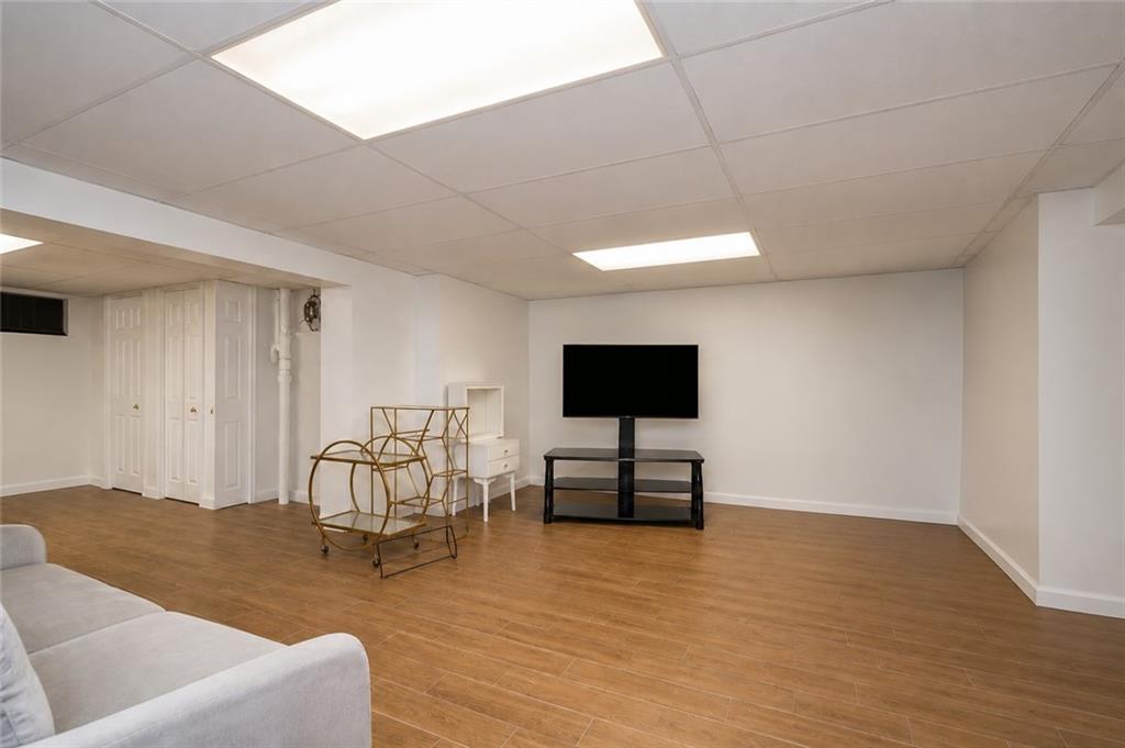 97 Buttonwood Drive Out of NYC Huntington Station NY 11746