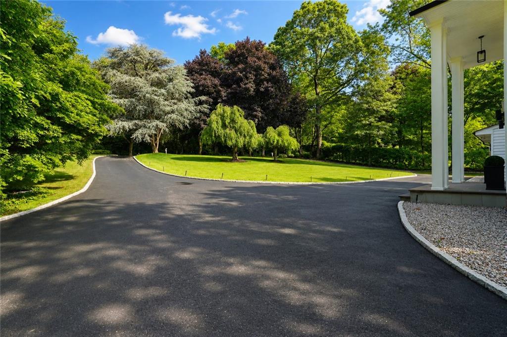 97 Buttonwood Drive Out of NYC Huntington Station NY 11746