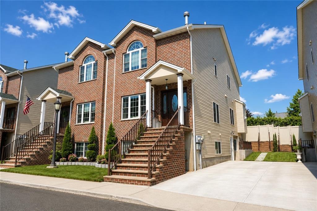 117 Santa Monica Lane Rossville Staten Island NY 10309