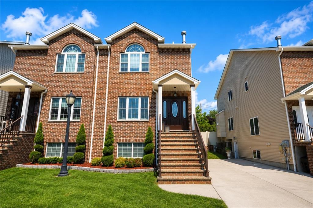 117 Santa Monica Lane Rossville Staten Island NY 10309