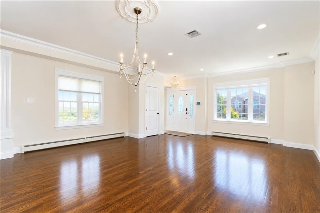 117 Santa Monica Lane Rossville Staten Island NY 10309