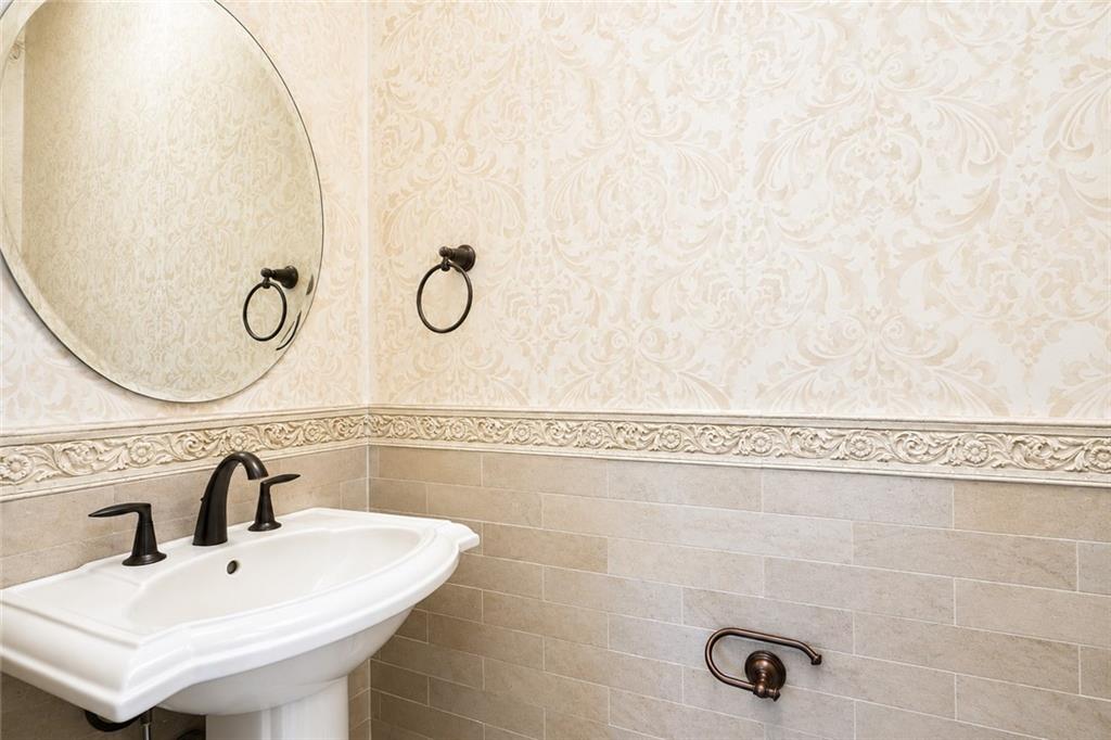 117 Santa Monica Lane Rossville Staten Island NY 10309