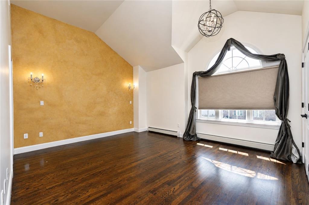 117 Santa Monica Lane Rossville Staten Island NY 10309