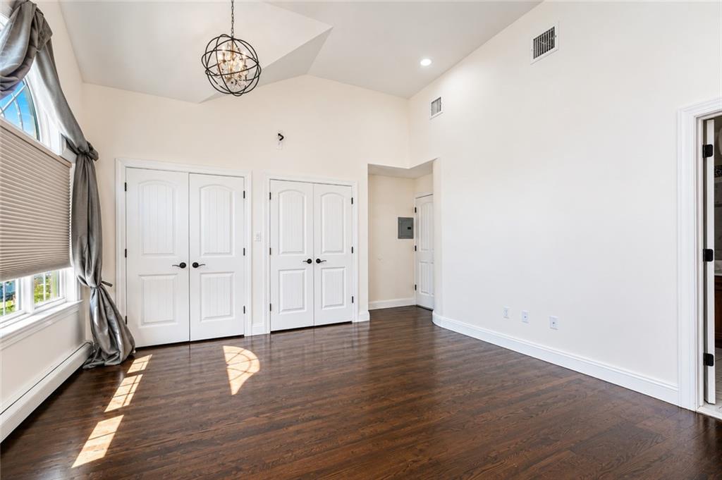 117 Santa Monica Lane Rossville Staten Island NY 10309