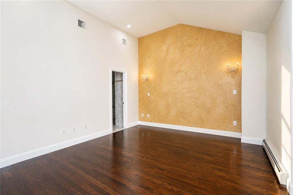117 Santa Monica Lane Rossville Staten Island NY 10309