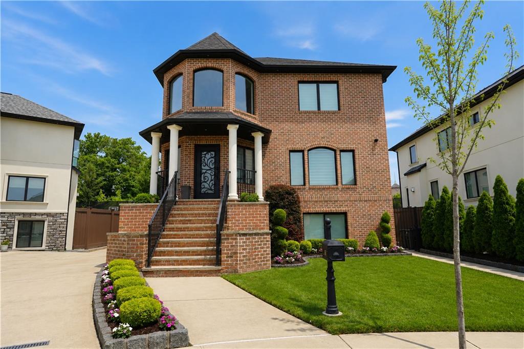 37 Torrice Loop Richmond Valley Staten Island NY 10309