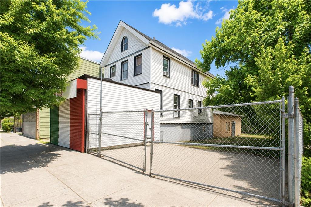 693 Henderson Avenue West Brighton Staten Island NY 10310