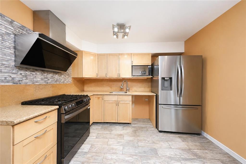 28 Long Pond Lane Park Hill Staten Island NY 10304