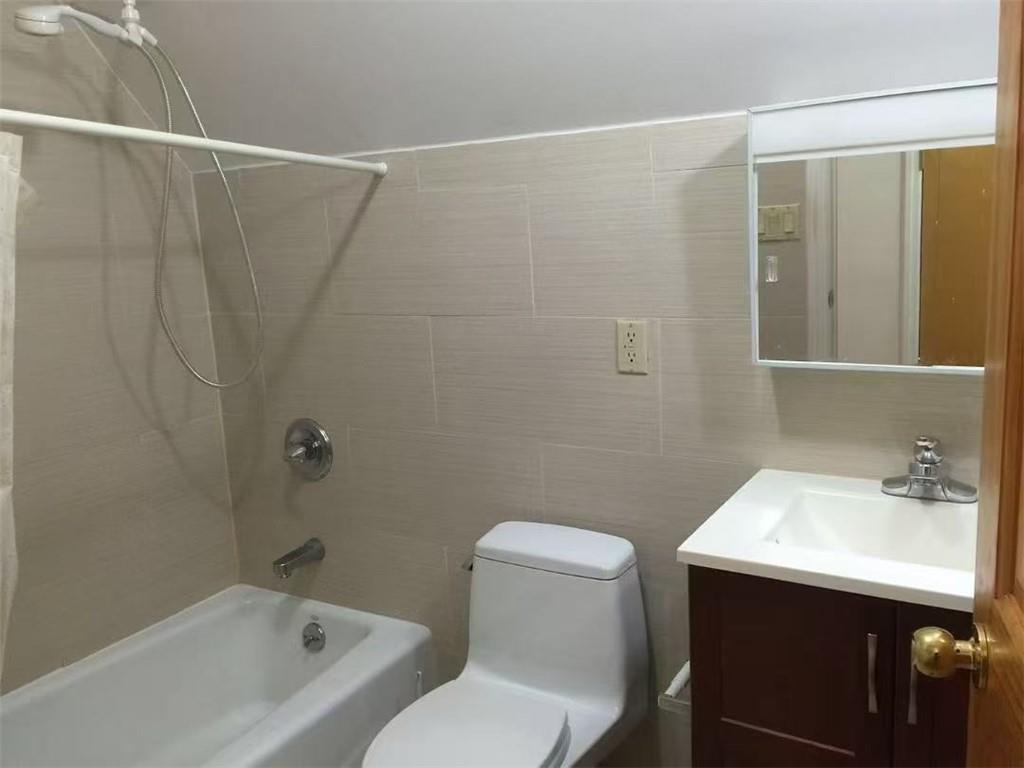 5811 183rd Street Fresh Meadows Flushing NY 11365