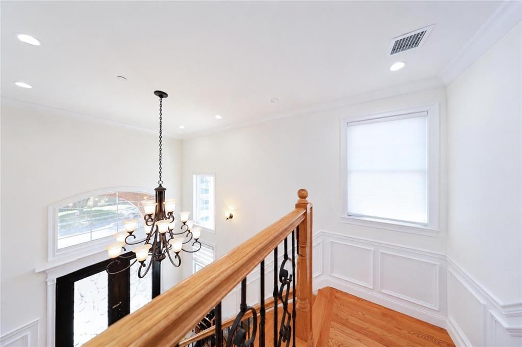 4132 220th Place Bayside Queens NY 11361