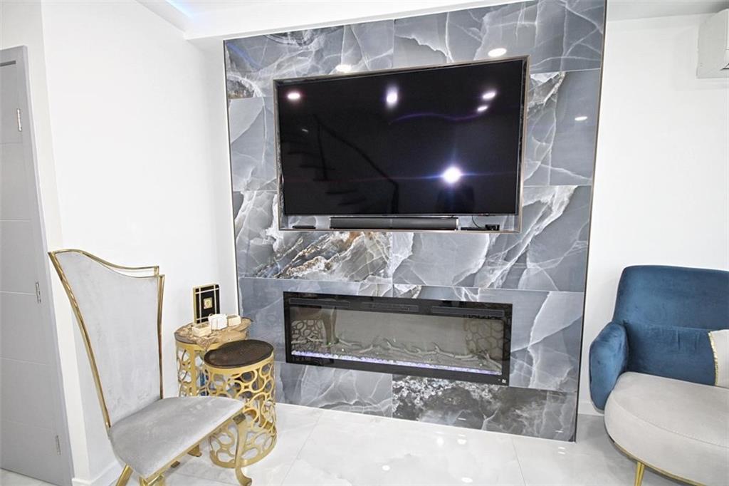 1075 Bay Ridge Parkway Dyker Heights Brooklyn NY 11228
