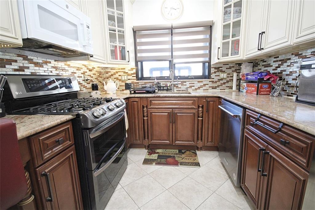 1075 Bay Ridge Parkway Dyker Heights Brooklyn NY 11228