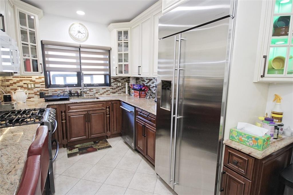 1075 Bay Ridge Parkway Dyker Heights Brooklyn NY 11228