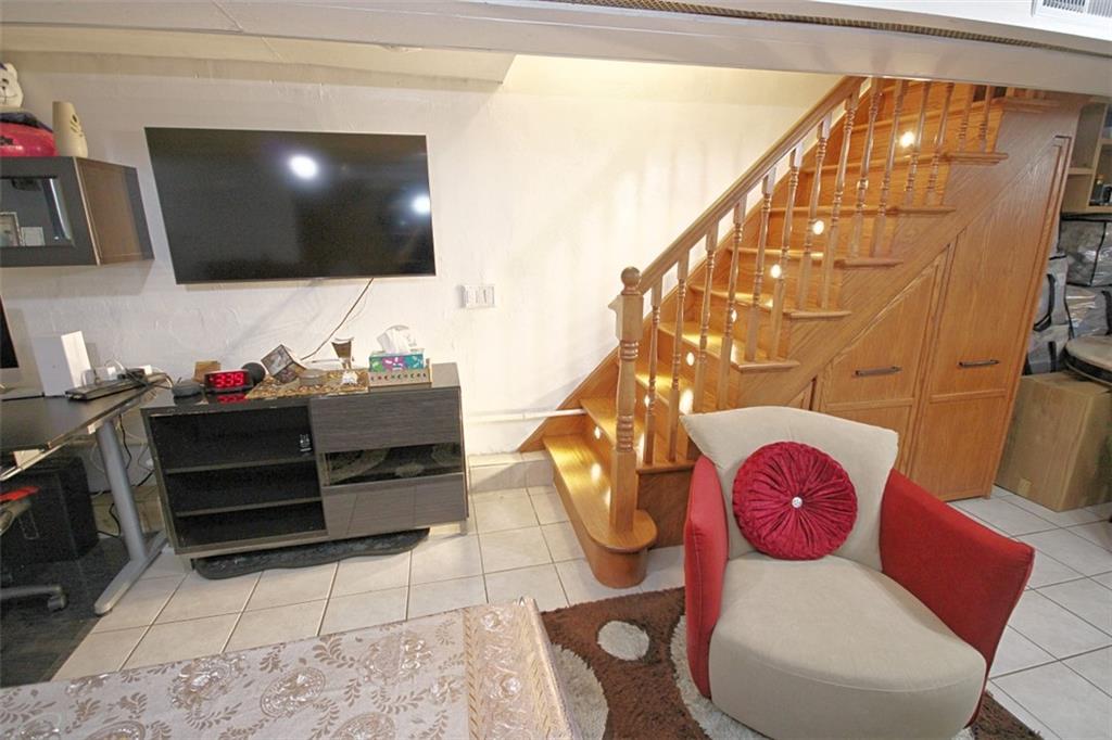 1075 Bay Ridge Parkway Dyker Heights Brooklyn NY 11228