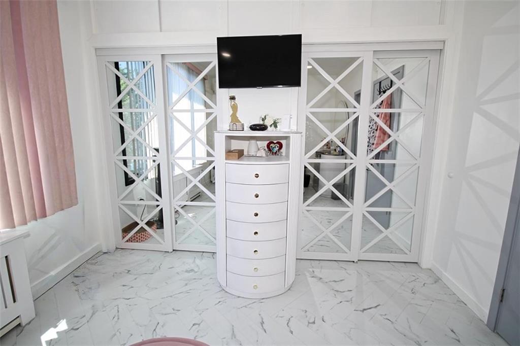 1075 Bay Ridge Parkway Dyker Heights Brooklyn NY 11228