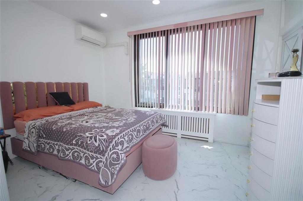 1075 Bay Ridge Parkway Dyker Heights Brooklyn NY 11228