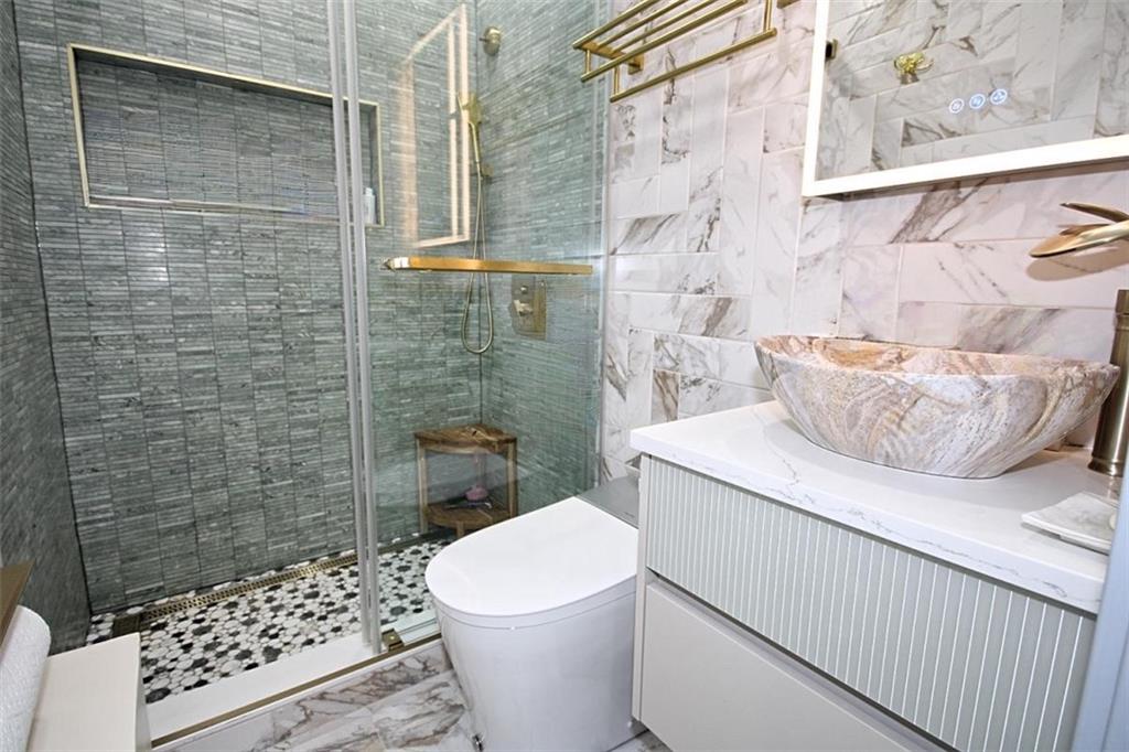 1075 Bay Ridge Parkway Dyker Heights Brooklyn NY 11228