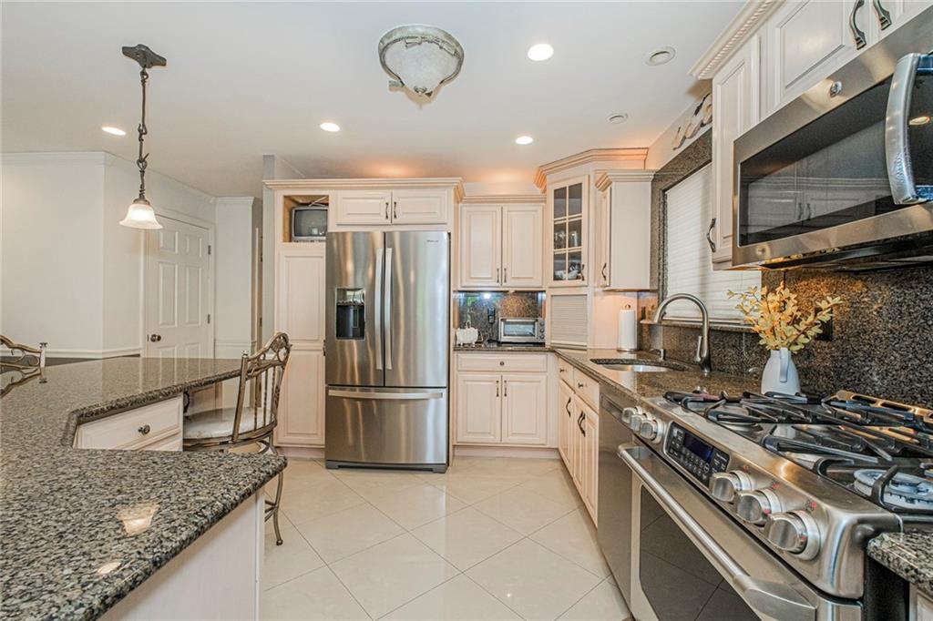 93 Mimosa Lane Huguenot Staten Island NY 10312