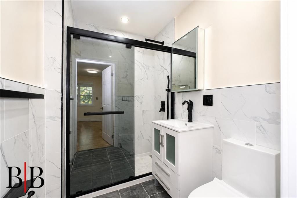 166 Stuyvesant Avenue Bedford Stuyvesant Brooklyn NY 11221