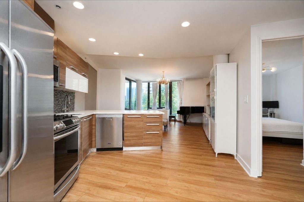 2833 Ocean Parkway Brighton Beach Brooklyn NY 11235