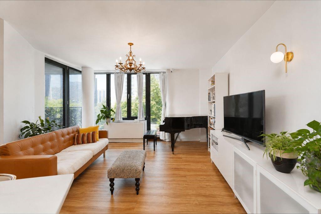 2833 Ocean Parkway Brighton Beach Brooklyn NY 11235