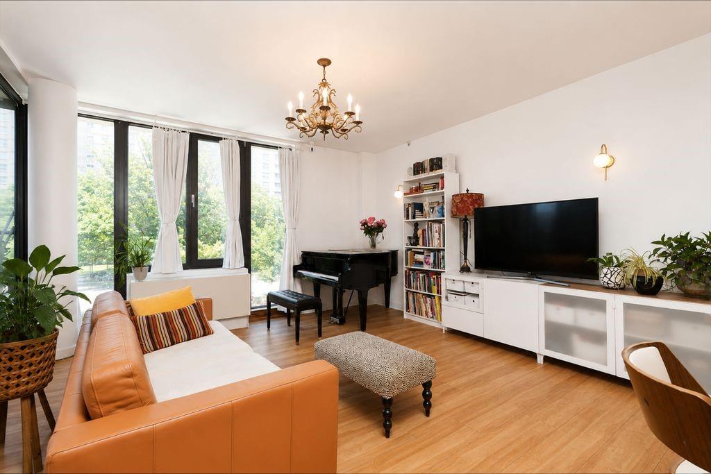 2833 Ocean Parkway Brighton Beach Brooklyn NY 11235
