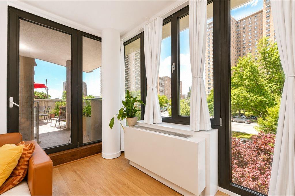 2833 Ocean Parkway Brighton Beach Brooklyn NY 11235
