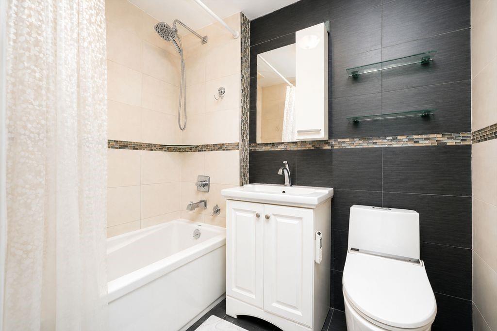 2833 Ocean Parkway Brighton Beach Brooklyn NY 11235