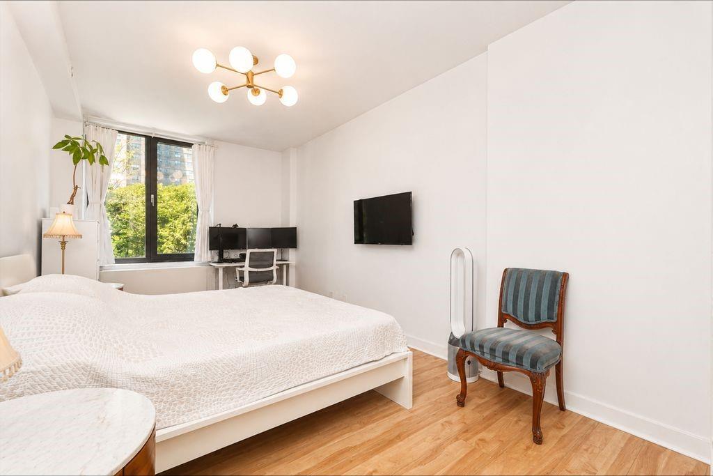 2833 Ocean Parkway Brighton Beach Brooklyn NY 11235