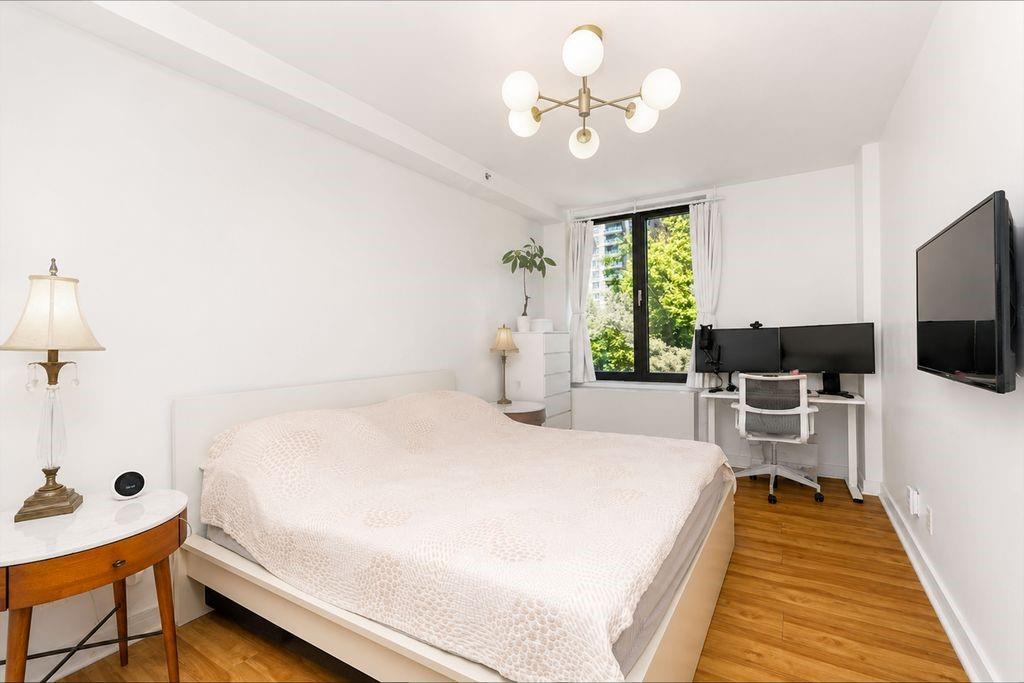 2833 Ocean Parkway Brighton Beach Brooklyn NY 11235