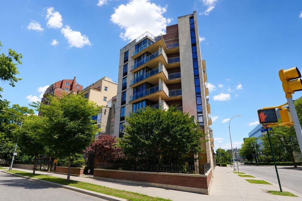2833 Ocean Parkway Brighton Beach Brooklyn NY 11235