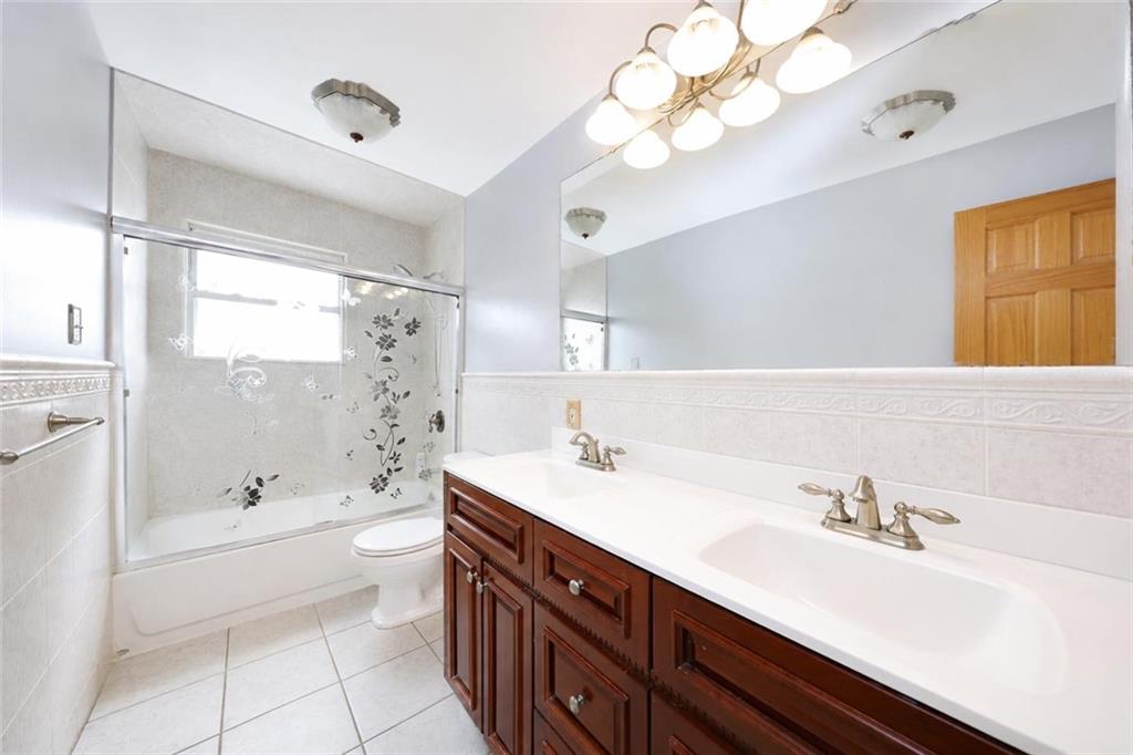 41 Ibsen Avenue Arden Heights Staten Island NY 10312