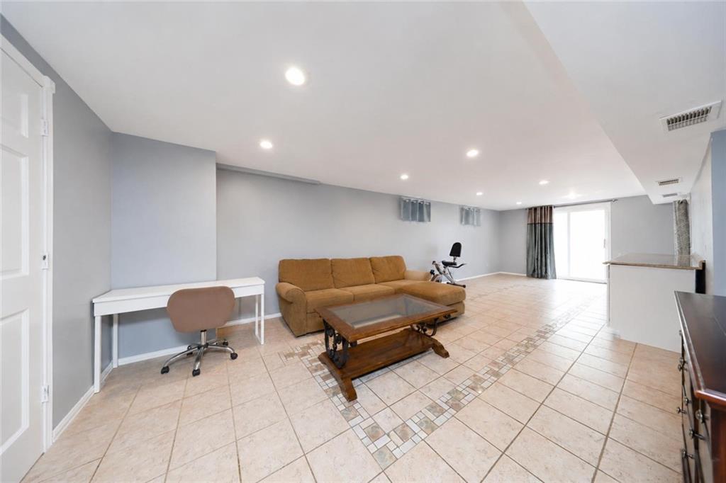 41 Ibsen Avenue Arden Heights Staten Island NY 10312