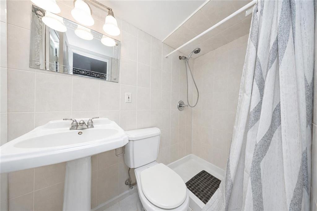 41 Ibsen Avenue Arden Heights Staten Island NY 10312