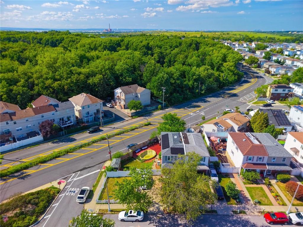 41 Ibsen Avenue Arden Heights Staten Island NY 10312