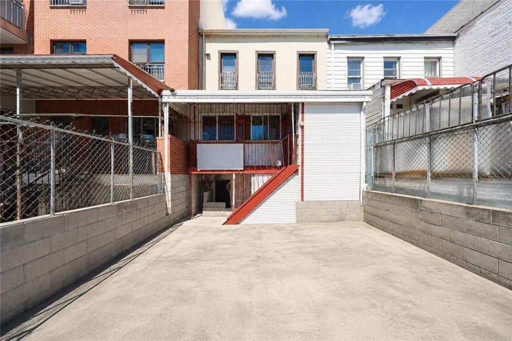 762 50th Street Sunset Park Brooklyn NY 11220