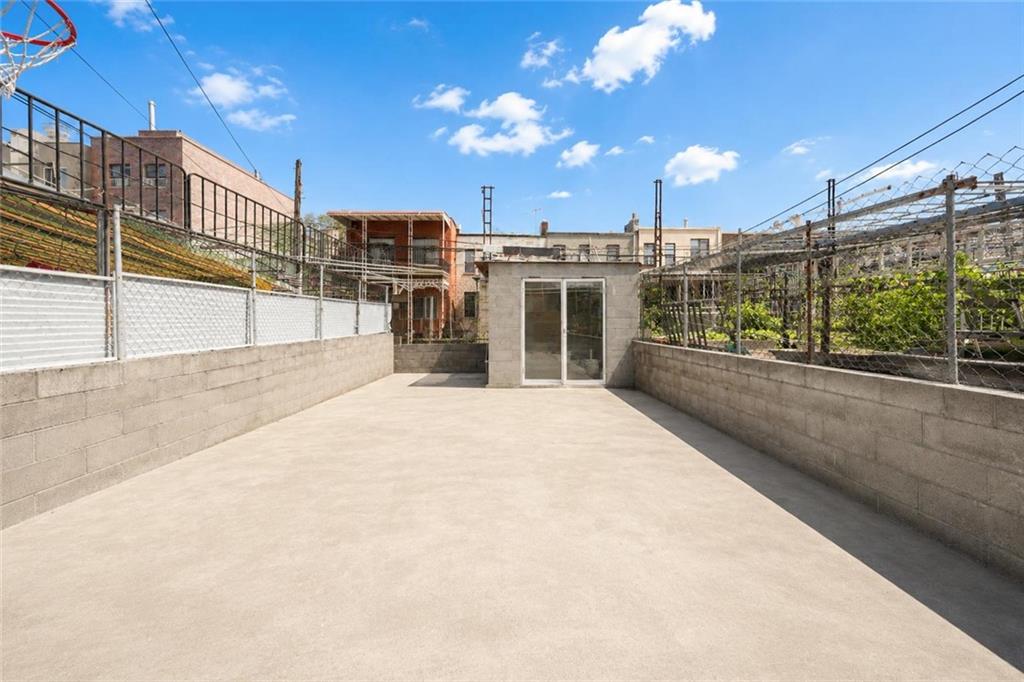 762 50th Street Sunset Park Brooklyn NY 11220