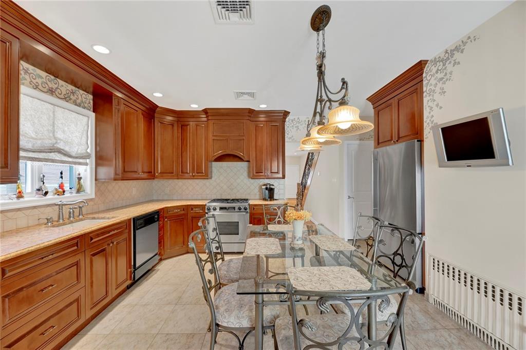 1881 West 7th Street Gravesend Brooklyn NY 11223