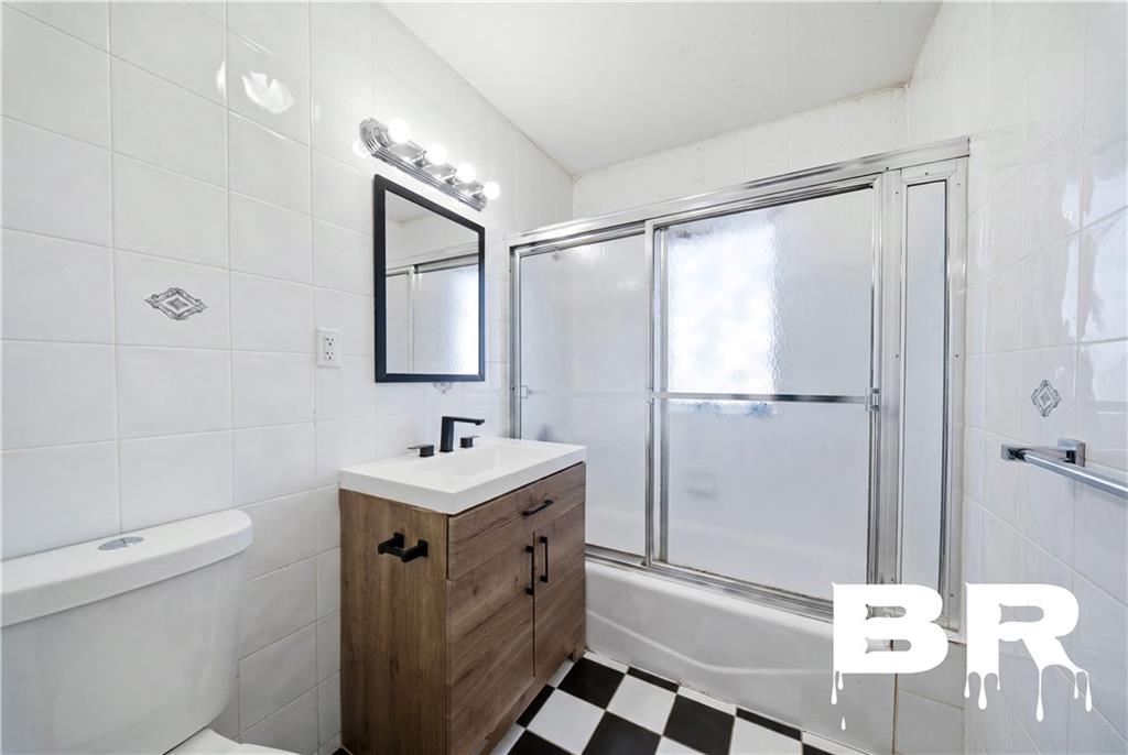 1917 East 26th Street Madison Brooklyn NY 11229
