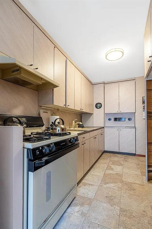 2925 West 5th Street Brighton Beach Brooklyn NY 11224